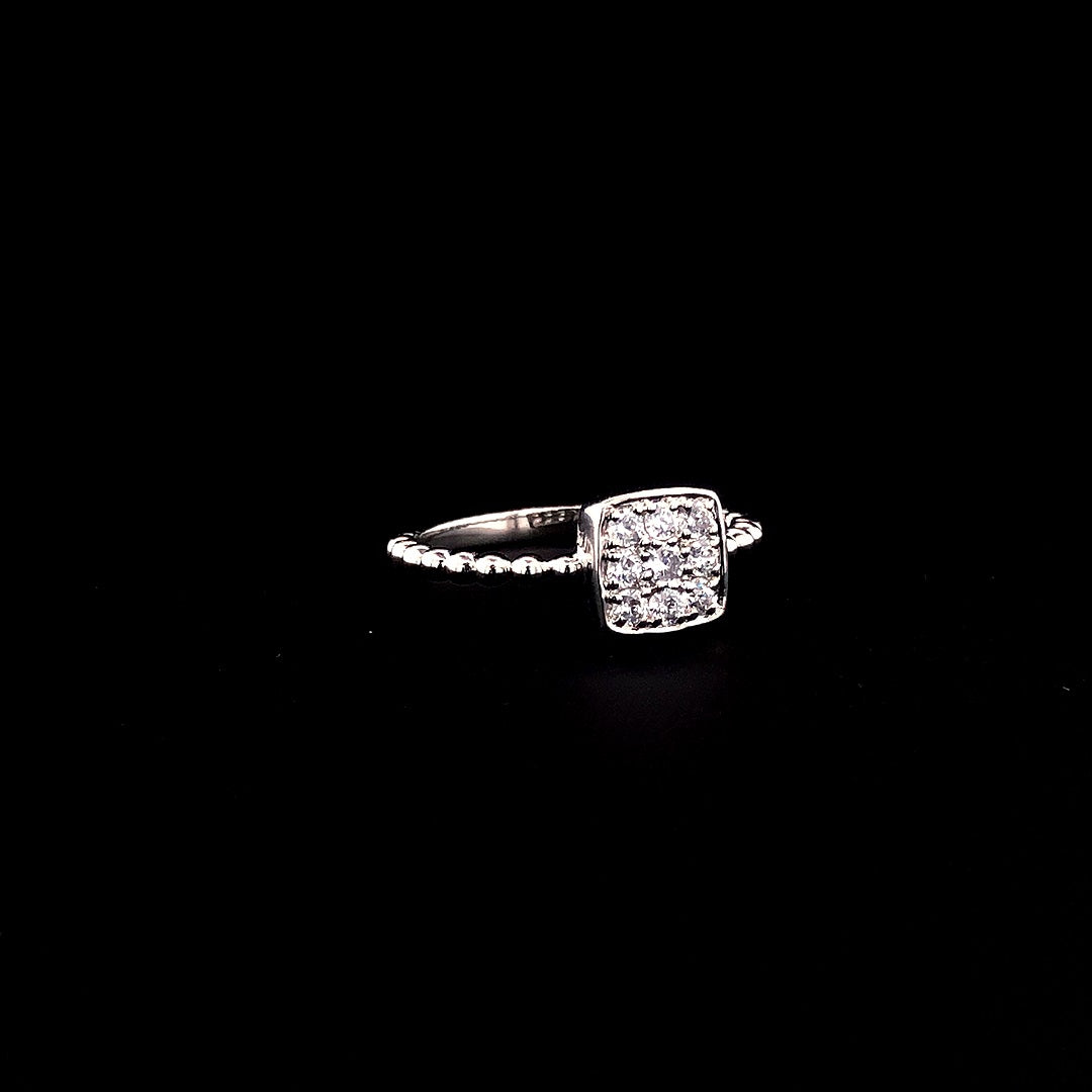 Square Cluster Silver Ring with Sparkling CZ – Modern & Elegant Design
