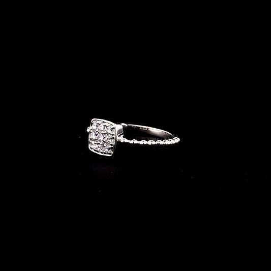 Square Cluster Silver Ring with Sparkling CZ – Modern & Elegant Design